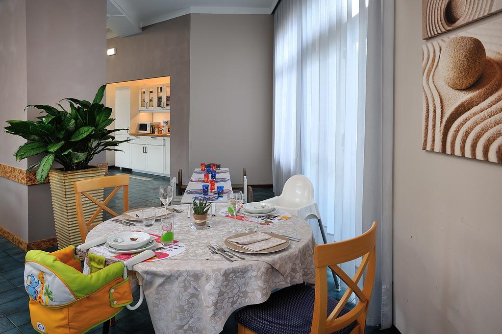 Raffy Family & Bike Hotel 디아노마리나 외부 사진
